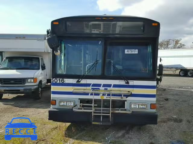 2005 GILLIG TRANSIT BU 15GCB211X51112745 Bild 8