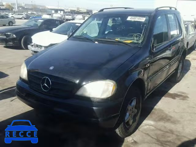 1999 MERCEDES-BENZ ML 320 4JGAB54E4XA060820 зображення 1