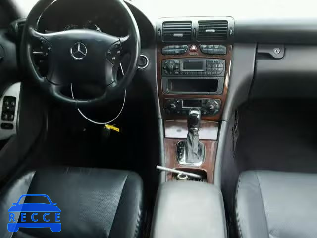 2001 MERCEDES-BENZ C 320 WDBRF64JX1F021026 Bild 8