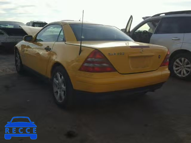 2000 MERCEDES-BENZ SLK 230 KO WDBKK47F4YF154450 Bild 2