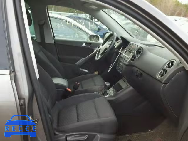 2009 VOLKSWAGEN TIGUAN SE WVGBV75NX9W531980 image 4