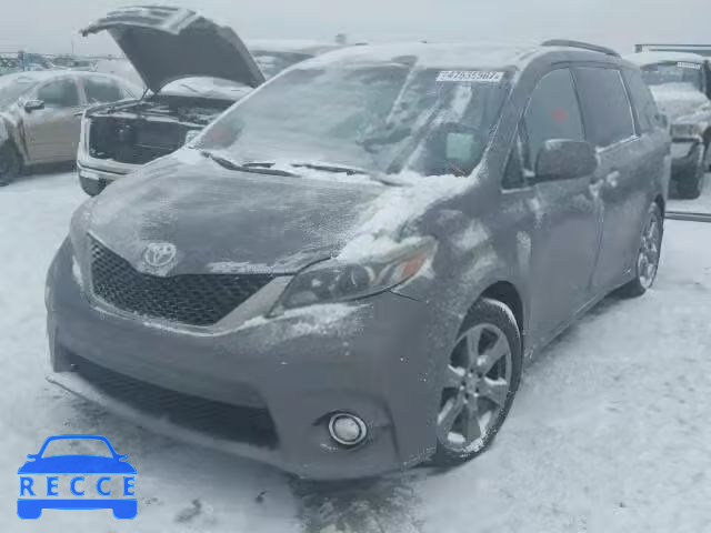 2017 TOYOTA SIENNA SE 5TDXZ3DC0HS856207 зображення 1