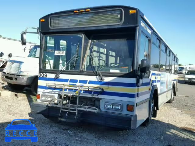 2005 GILLIG TRANSIT BU 15GCB211551112720 Bild 1