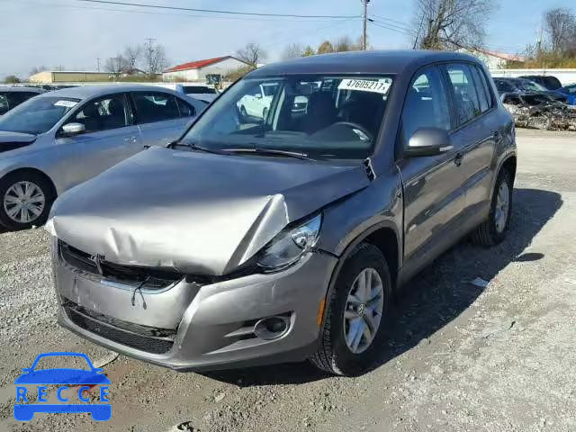 2011 VOLKSWAGEN TIGUAN S WVGAV7AX2BW505625 image 1