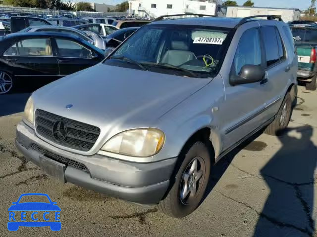 1998 MERCEDES-BENZ ML 320 4JGAB54E6WA028949 image 1