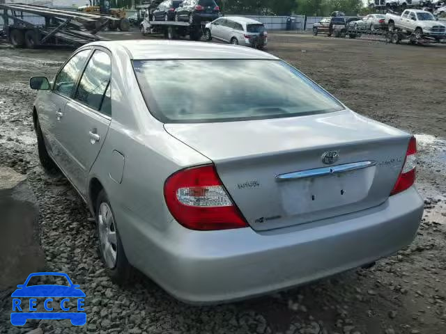 2003 TOYOTA CAMRY LE 4T1BE32KX3U259629 image 2