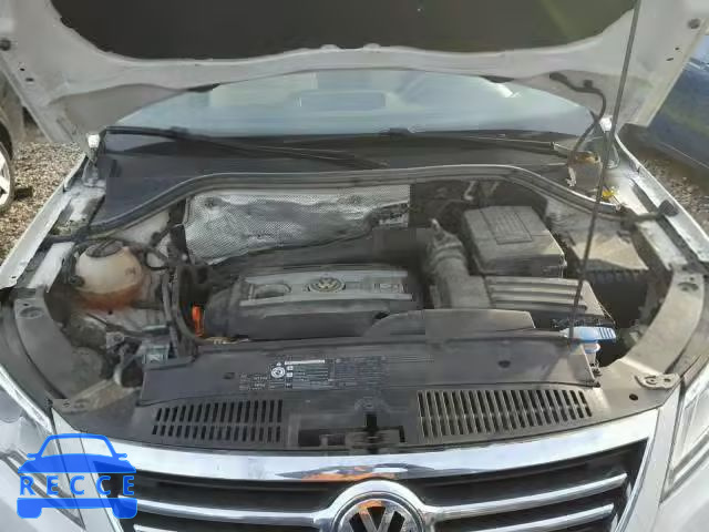 2009 VOLKSWAGEN TIGUAN SE WVGBV75N79W000557 image 6