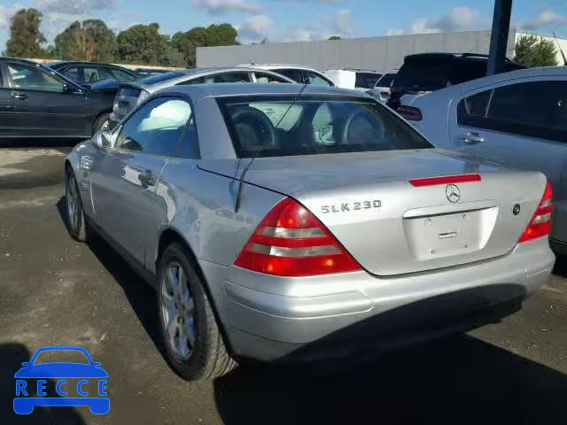 1999 MERCEDES-BENZ SLK 230 KO WDBKK47F1XF098157 image 2