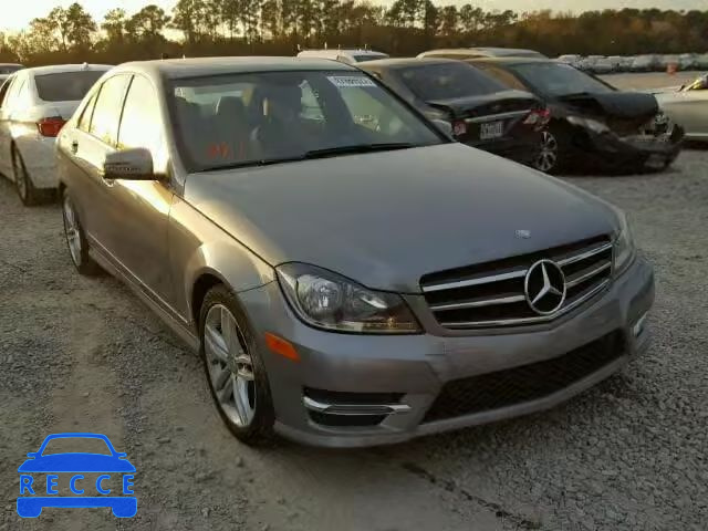 2014 MERCEDES-BENZ C 250 WDDGF4HB3EA936924 Bild 0