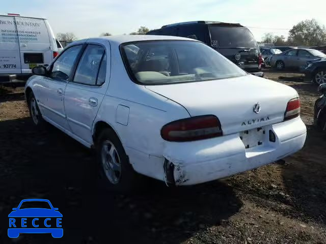 1997 NISSAN ALTIMA XE 1N4BU31D1VC170962 Bild 2