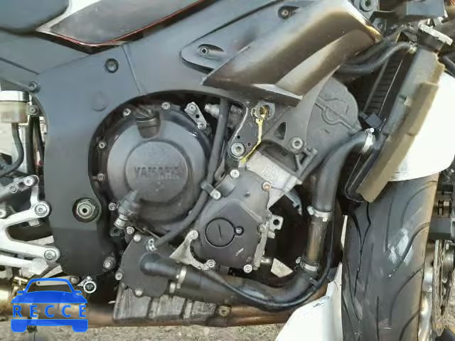 2003 YAMAHA YZFR6 L JYARJ06E53A002859 Bild 6