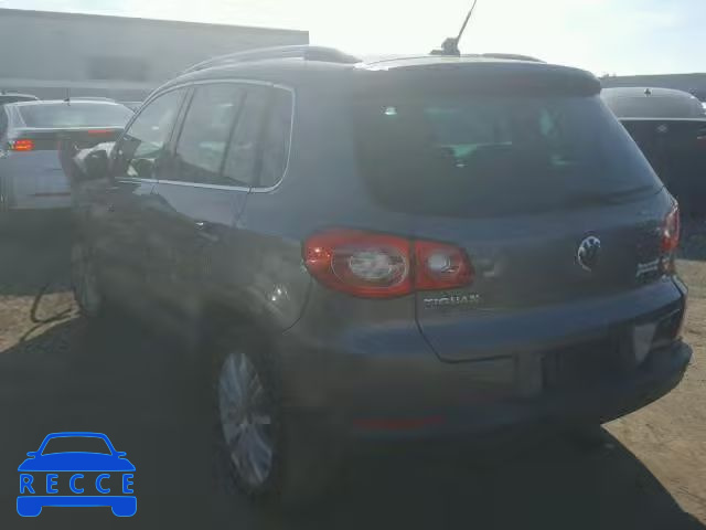 2011 VOLKSWAGEN TIGUAN S WVGAV7AX2BW564979 image 2