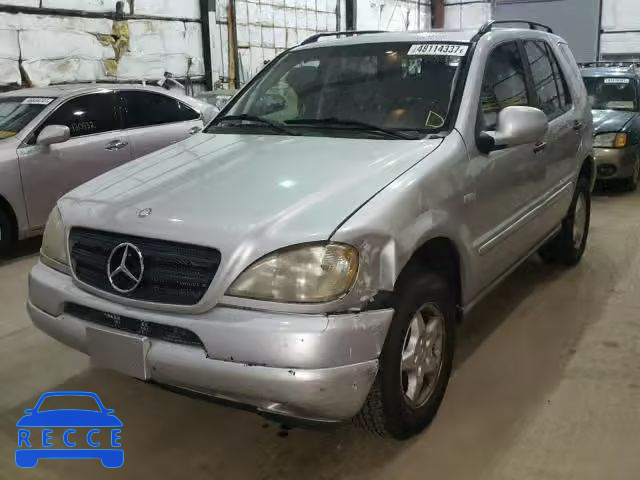 2000 MERCEDES-BENZ ML 320 4JGAB54E5YA185438 Bild 1