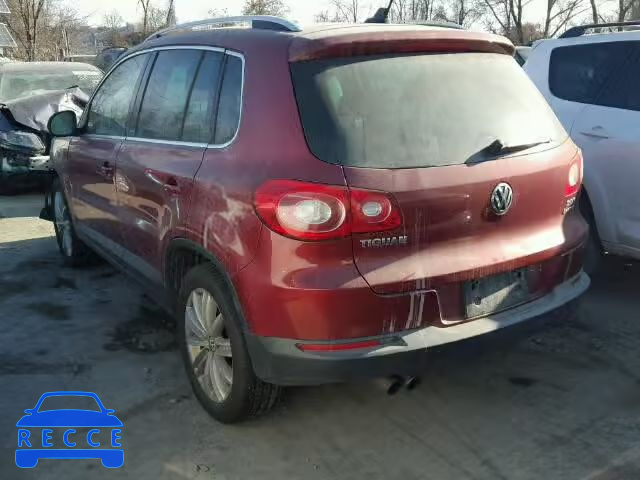 2011 VOLKSWAGEN TIGUAN S WVGBV7AX4BW000738 image 2