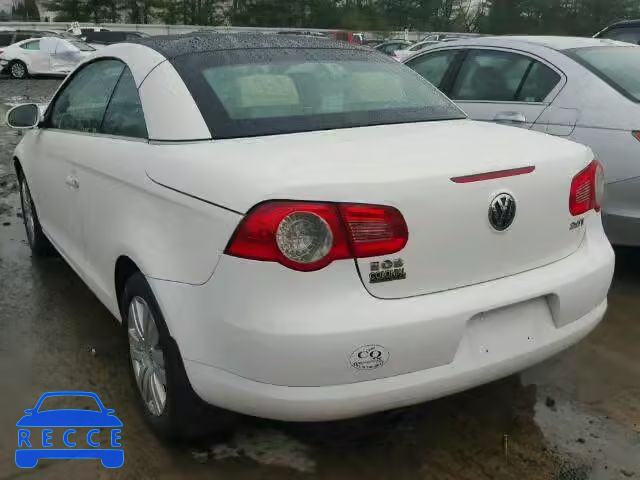 2008 VOLKSWAGEN EOS TURBO WVWAA71FX8V045300 image 2