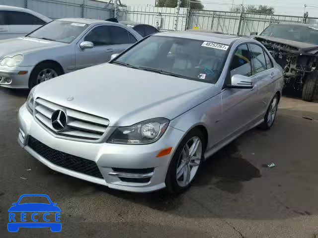 2012 MERCEDES-BENZ C 250 WDDGF4HB8CA622196 зображення 1