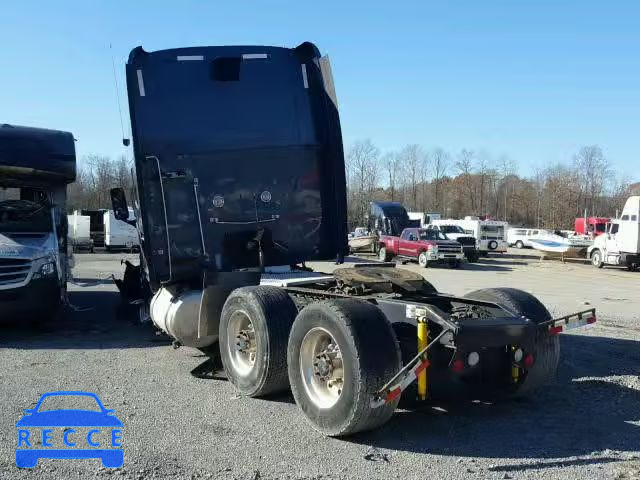 2014 PETERBILT 587 1XP4D49X7ED215712 Bild 2