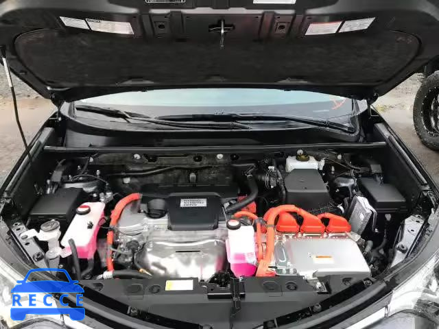 2016 TOYOTA RAV4 HV XL JTMRJREV9GD023616 Bild 6