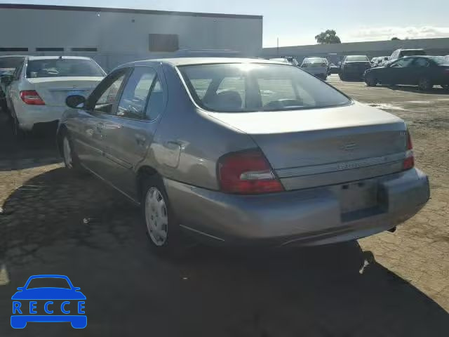 2001 NISSAN ALTIMA XE 1N4DL01D31C238487 image 2