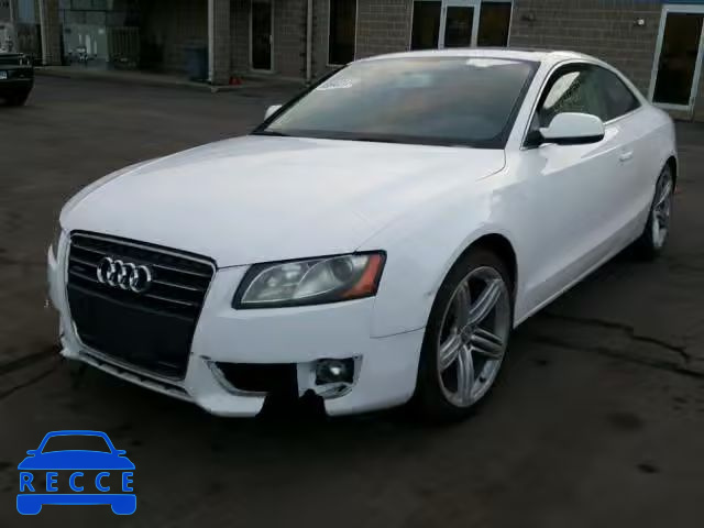 2011 AUDI A5 PREMIUM WAUCFAFR8BA041638 зображення 1