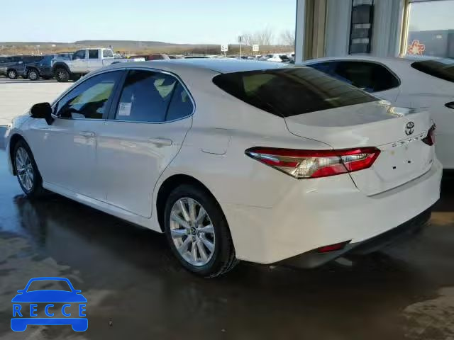 2018 TOYOTA CAMRY L JTNB11HK2J3007495 Bild 2