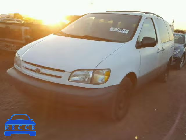 1998 TOYOTA SIENNA LE 4T3ZF13C1WU052663 image 1