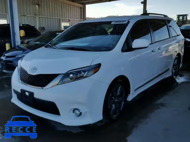 2017 TOYOTA SIENNA SE 5TDXZ3DC7HS860156 зображення 1