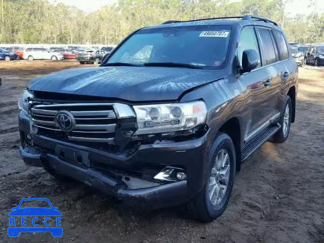 2017 TOYOTA LAND CRUIS JTMCY7AJ2H4056094 image 1