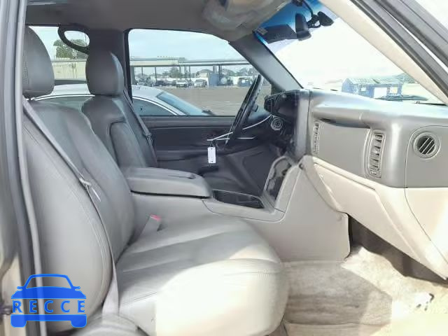 2003 CHEVROLET SUBURBAN C 3GNGC26U13G259972 зображення 4