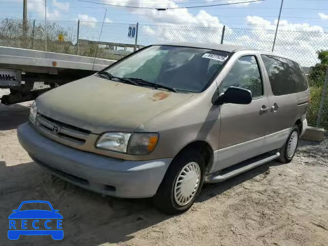 1998 TOYOTA SIENNA LE 4T3ZF13C9WU068626 image 1