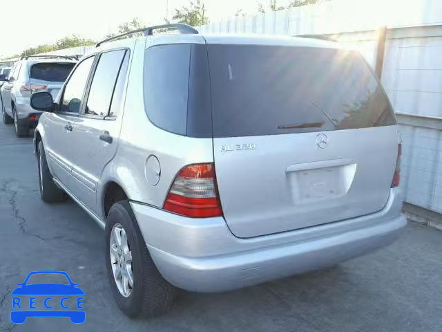 2000 MERCEDES-BENZ ML 320 4JGAB54EXYA161815 Bild 2