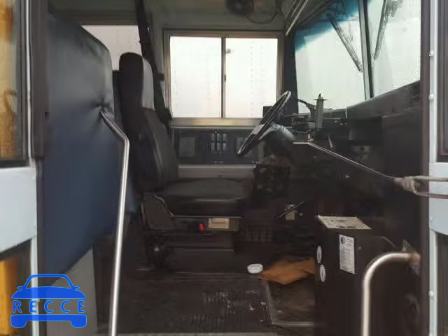 2001 INTERNATIONAL 3000 3800 1HVBBABM41H305149 image 4