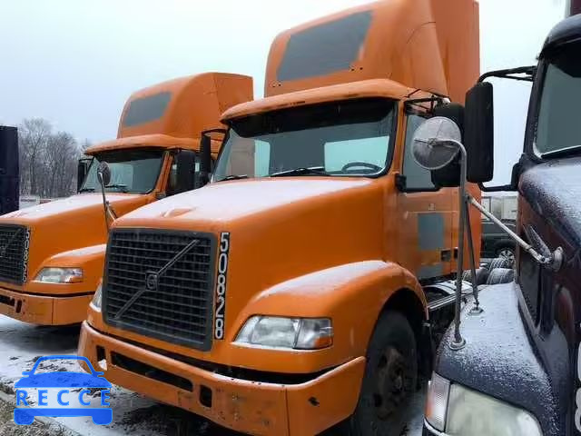 2005 VOLVO VN VNM 4V4MC9GF55N387764 Bild 1