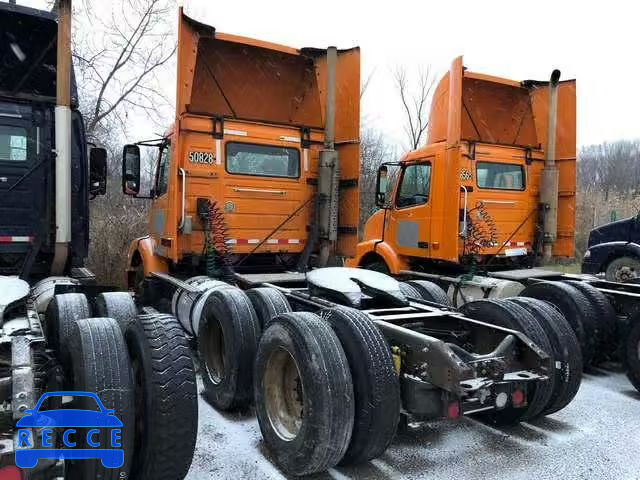 2005 VOLVO VN VNM 4V4MC9GF55N387764 Bild 3