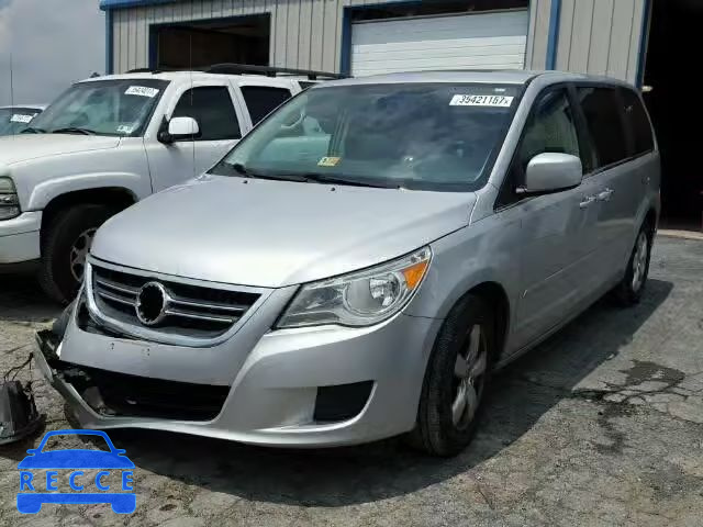 2010 VOLKSWAGEN ROUTAN SEL 2V4RW5DXXAR184371 image 1