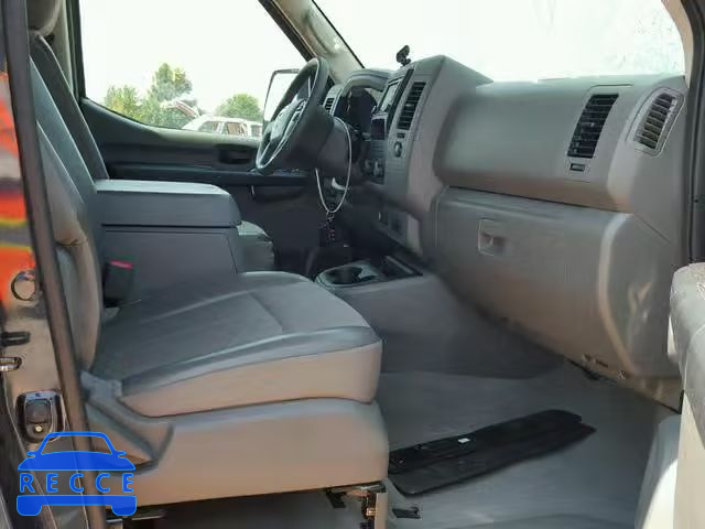 2016 NISSAN NV 3500 5BZAF0AA5GN854215 Bild 4