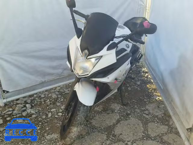 2009 YAMAHA FZ6 JYARJ18E29A004130 Bild 1