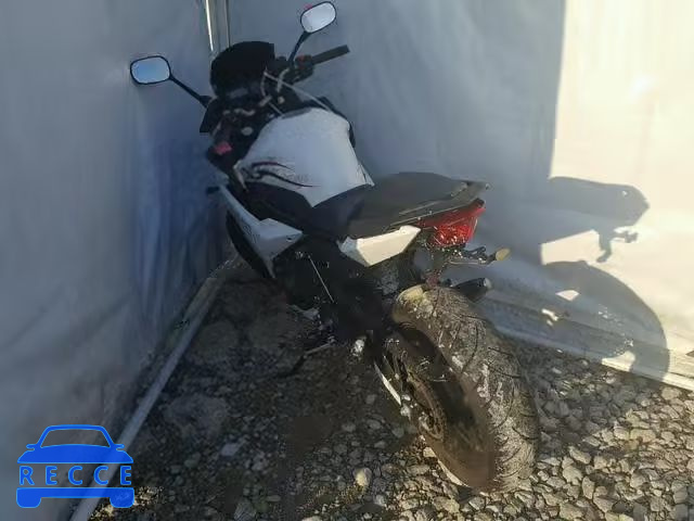 2009 YAMAHA FZ6 JYARJ18E29A004130 Bild 2