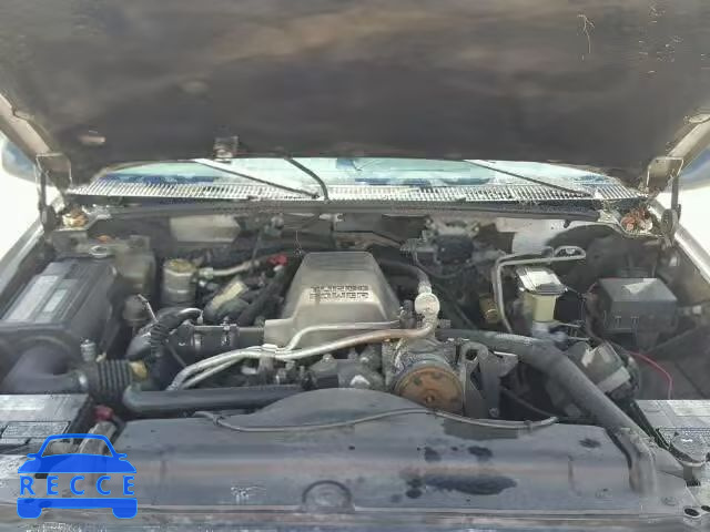 1997 CHEVROLET SUBURBAN 3GNGK16F6VG138596 image 6
