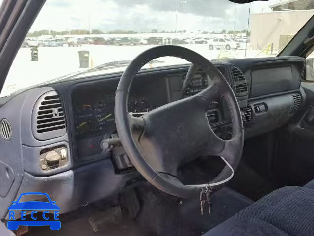 1997 CHEVROLET SUBURBAN 3GNGK16F6VG138596 image 8