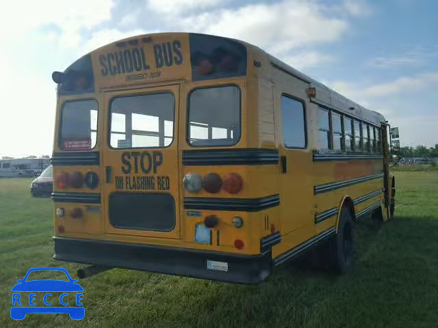 1997 INTERNATIONAL 3000 3800 1HVBBABN3VH462282 image 3