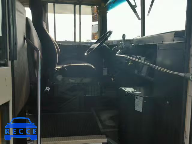 1997 INTERNATIONAL 3000 3800 1HVBBABN3VH462282 image 4
