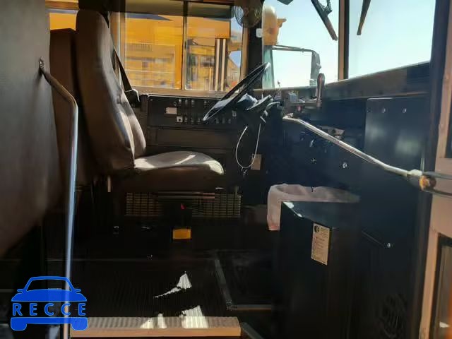 1997 INTERNATIONAL 3000 3800 1HVBBABNXVH462280 image 4