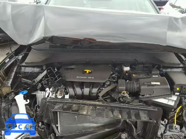 2018 HYUNDAI KONA SE KM8K12AA6JU182933 Bild 6