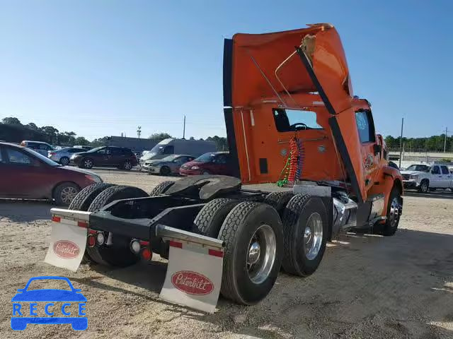 2017 PETERBILT 579 1NPBGGGG90D455320 image 3