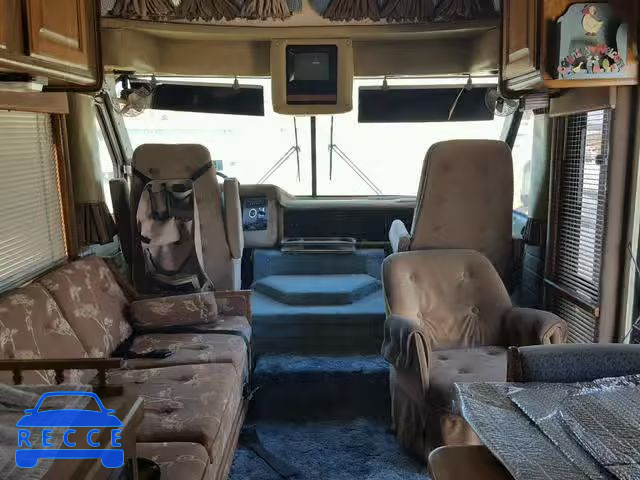 1988 GMC MOTOR HOME 1GDKP37WXJ3505376 Bild 8