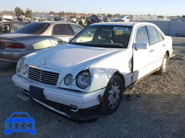 1998 MERCEDES-BENZ E 300TD WDBJF25F9WA499507 image 1