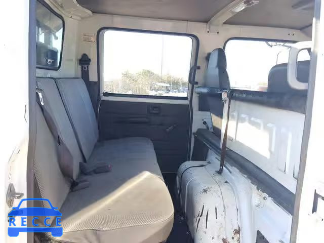 2002 GMC 5500 W5504 J8DE5J14927901312 image 5