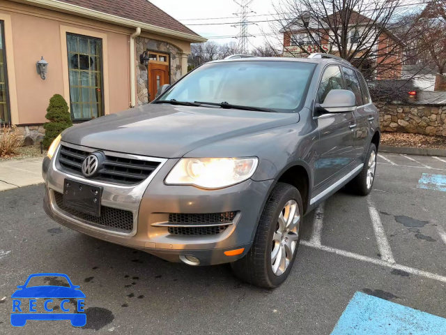 2010 VOLKSWAGEN TOUAREG TD WVGFK7A90AD000502 image 1