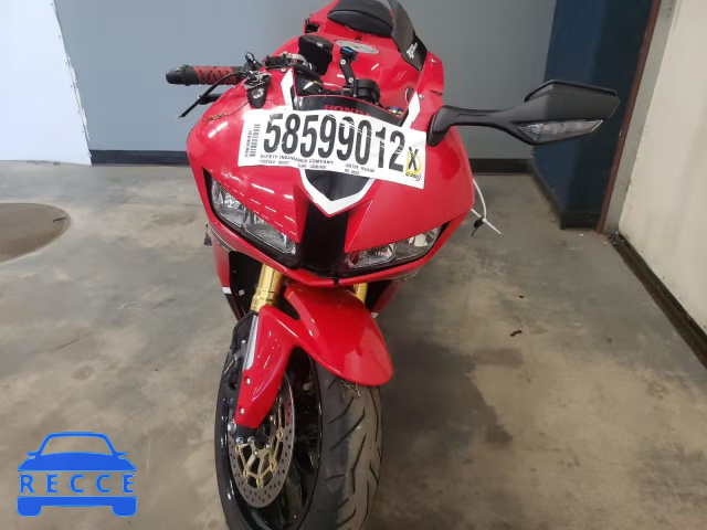 2018 HONDA CBR600 RR JH2PC40J6JK400325 image 8